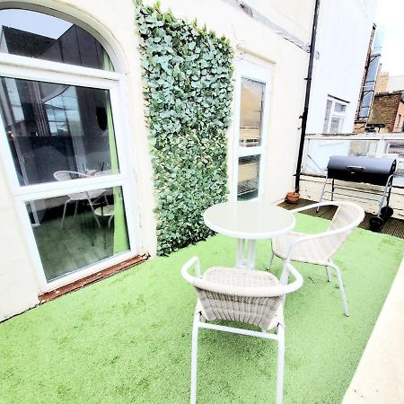 One Bedroom Apartment With A Terrace In Angel 伦敦 外观 照片