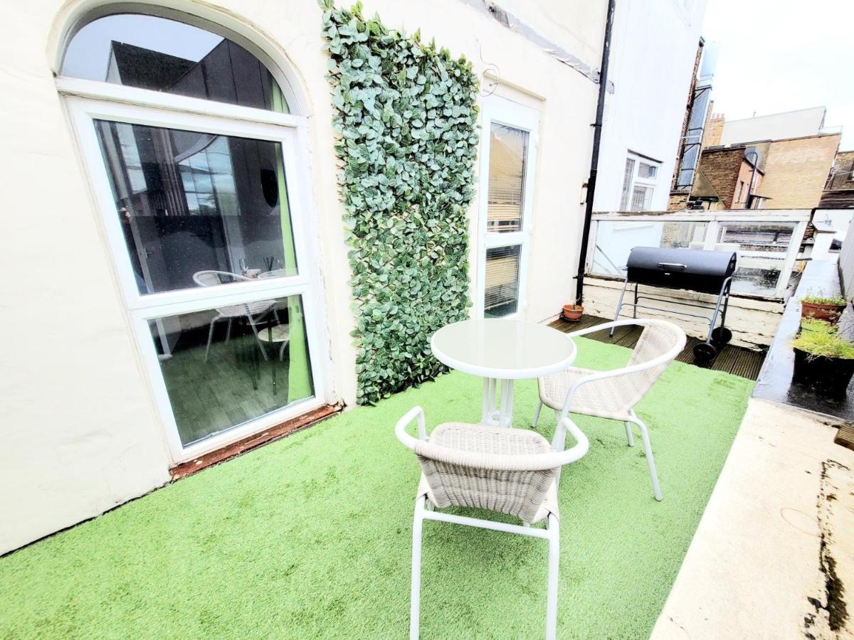 One Bedroom Apartment With A Terrace In Angel 伦敦 外观 照片